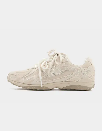New Balance 204L