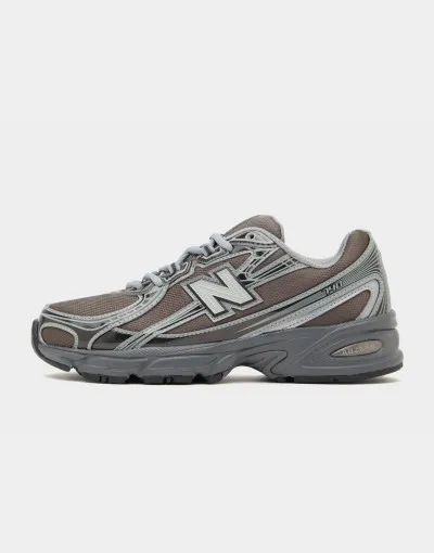 New Balance  740 