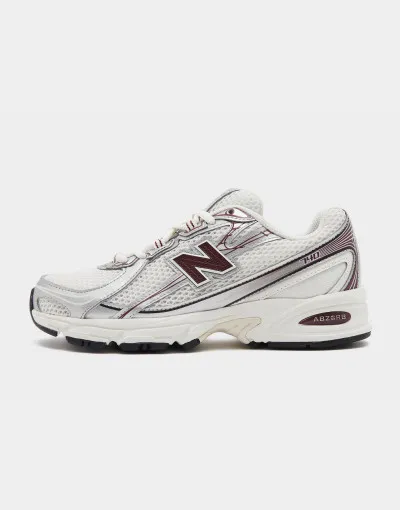 New Balance  740 